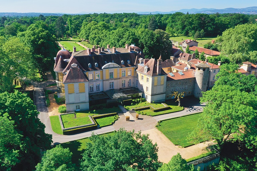 chateau-lacroix-laval